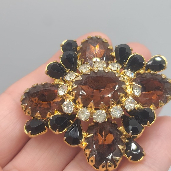 Vintage Rhinestone Brooch Brown Cupcake Setting Gold Tone‎ Heavy - Picture 8 of 10